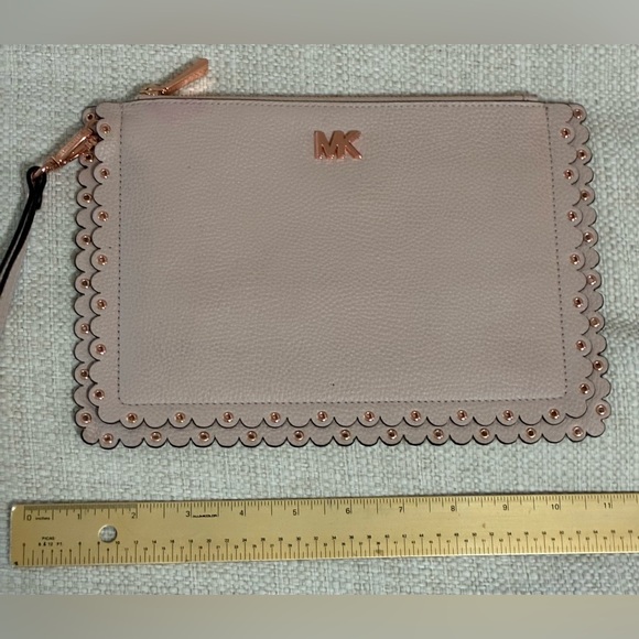 Michael Kors Pink Scalloped Leather Clutch - Picture 5 of 15